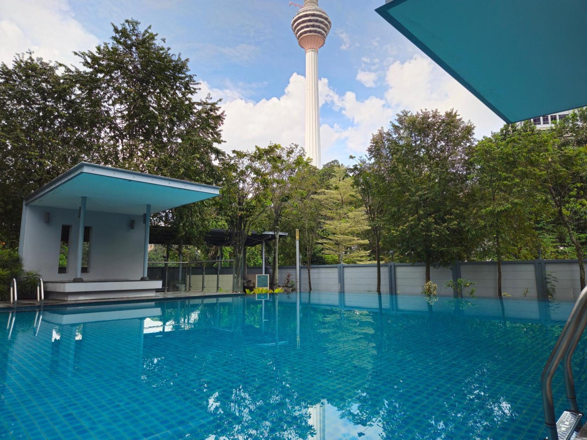 Apartemen Blue Sky